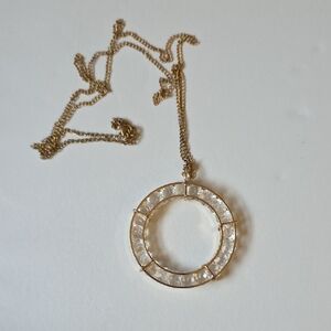 Elegant Gold and Clear Crystal Necklace